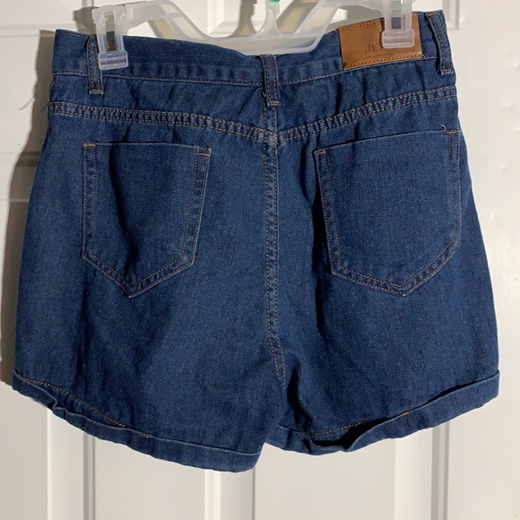 Great condition Jean shorts 30” waist - Picture 2 of 3